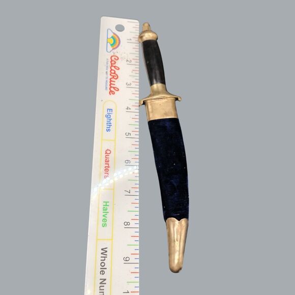 9" Dagger With Blade 5.5" Ingraved Design India with Blue Fabric Wraped Scabbard - Picture 2 of 5